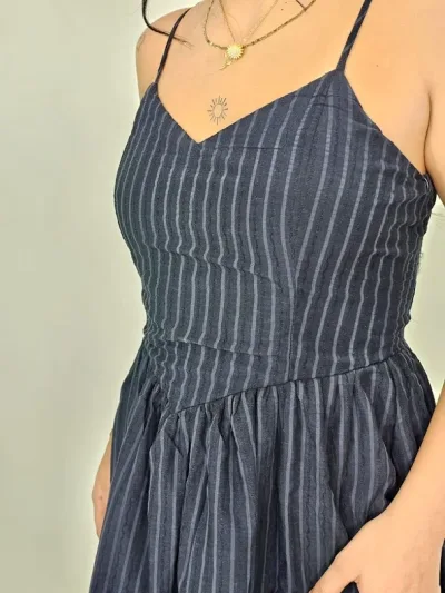 Vestido diseño a rayas para dama