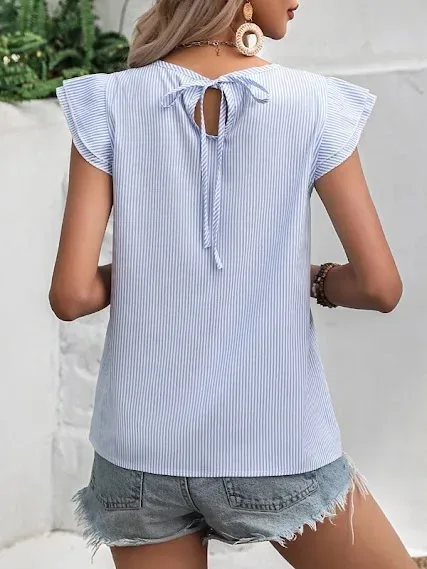 Blusa de rayas para dama color blanco con celeste.