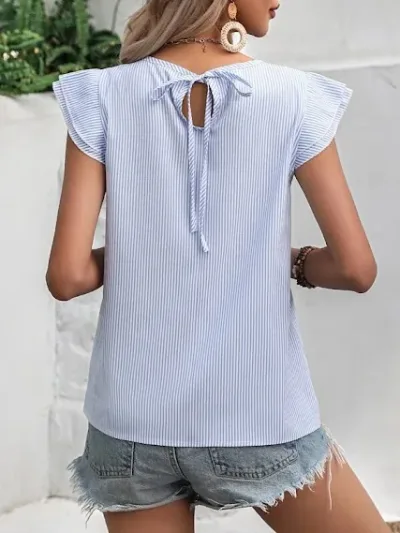 Blusa de rayas para dama color blanco con celeste.