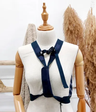 Bolso mochilero Tommy Hilfiger unisex color azul