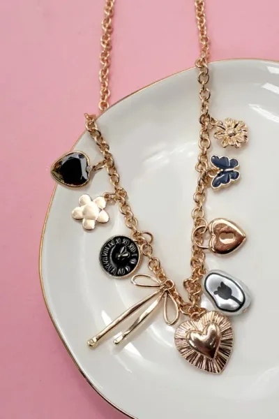 Collar dama- Fantasia