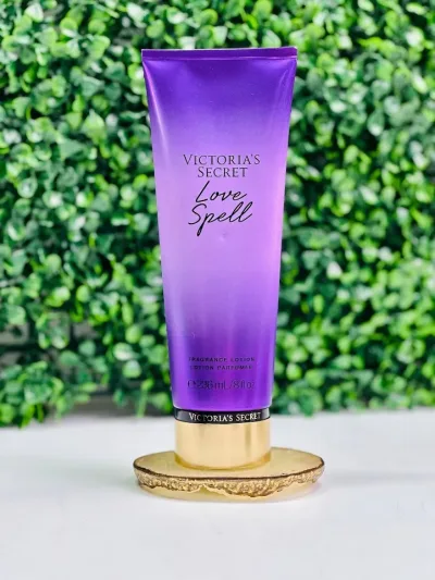 Loción  Victoria’s Secret Love Spell para dama