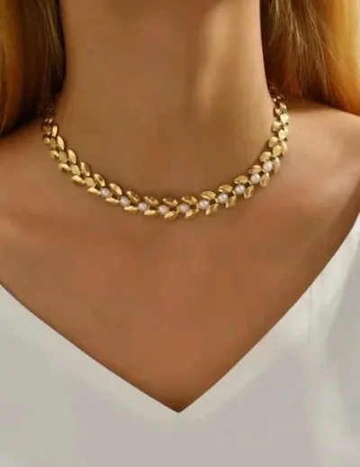 Collar para dama color dorado