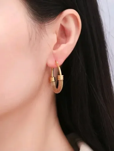 Argollas de acero de titanio para dama diseño circular