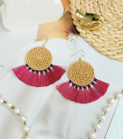 Aretes para dama de fantasía con forma de media luna y circulo