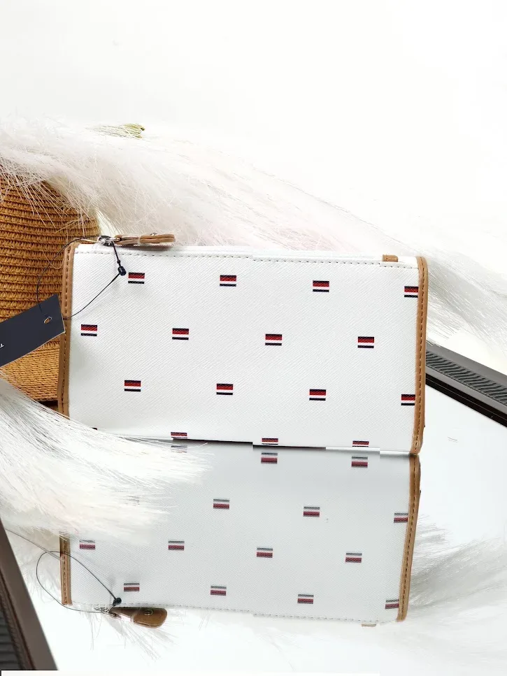 Cartera Tommy Hilfiger para dama color blanco