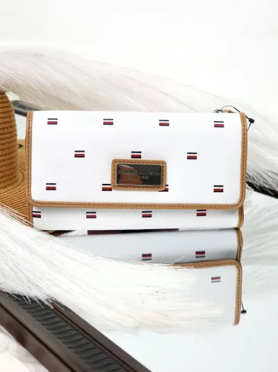 Cartera Tommy Hilfiger para dama color blanco
