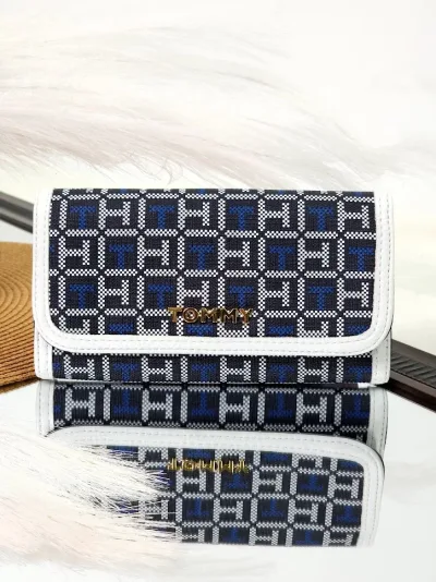 Cartera Tommy Hilfiger para dama color azul