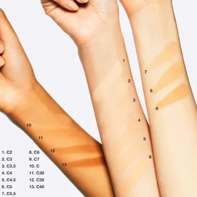 Base de maquillaje MAC en polvo para dama tono C3