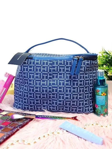 Cosmetiquera Tommy Hilfiger para dama color azul