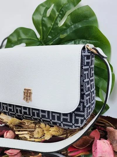Bolso Tommy Hilfiger para dama